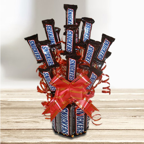 Exceptional Chocolate Bouquet of Sinckers Bar