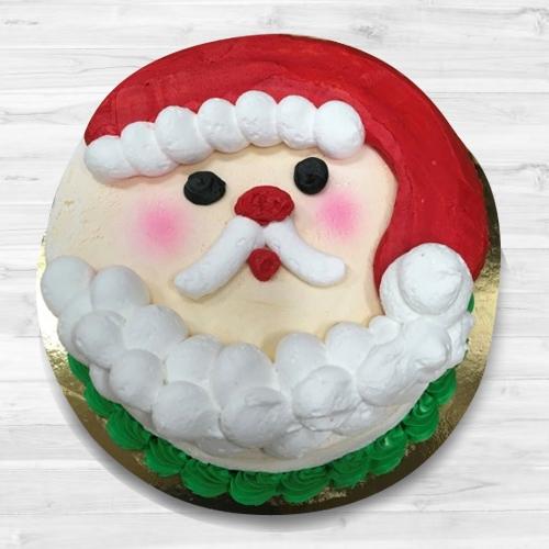 Mouth Watering Santa Claus Fondant Cake