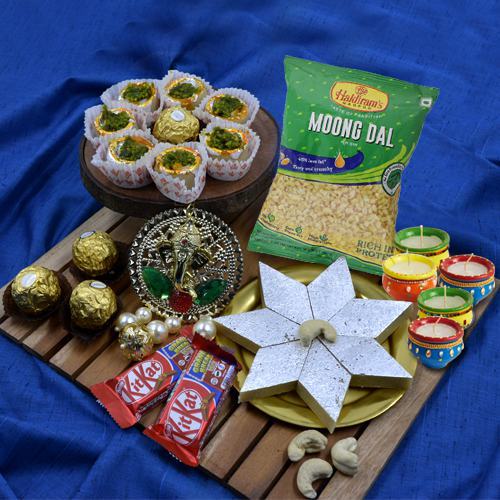 Festive Celebration Gift Combo for Family