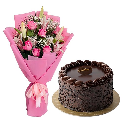 Clad in Pink Roses Bouquet n Chocolate Cake Combo