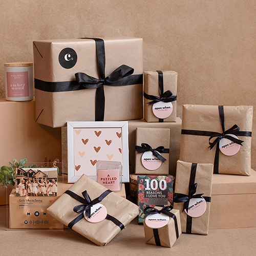 Love is in the Air Hamper