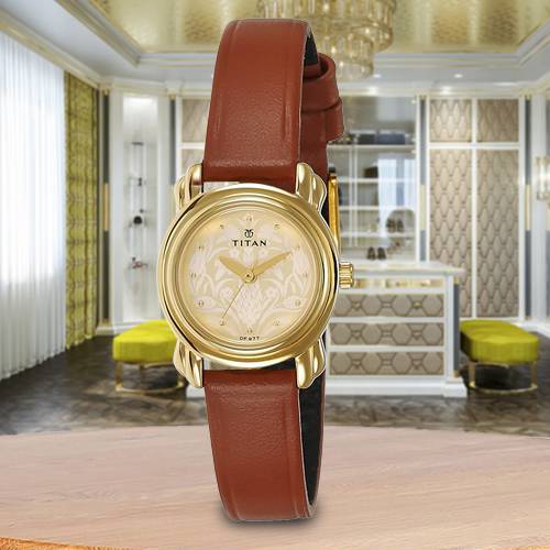 Wonderful Titan Analog Womens Watch
