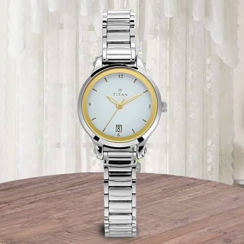 Marvelous Titan Karishma Analog Womens Watch