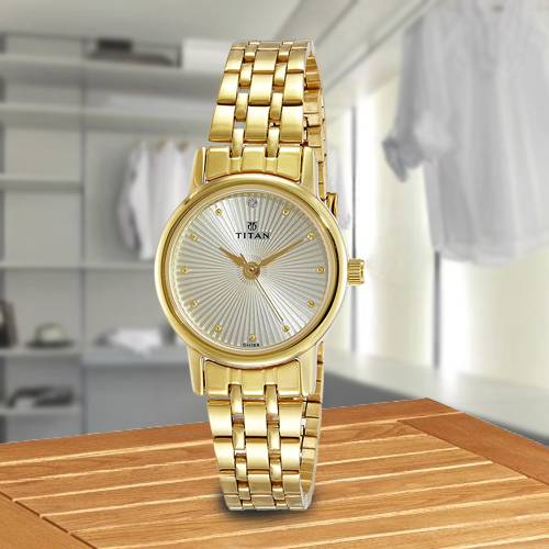 Amazing Titan Karishma Revive Analog Womens Watch