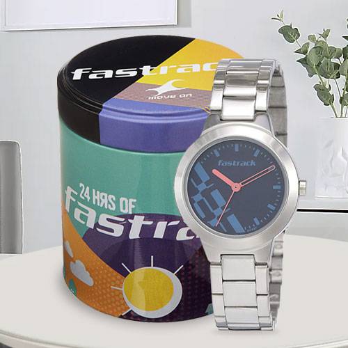 Outstanding Fastrack Analog Womens Watch