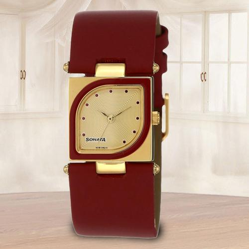 Amazing Sonata Yuva Analog Womens Watch
